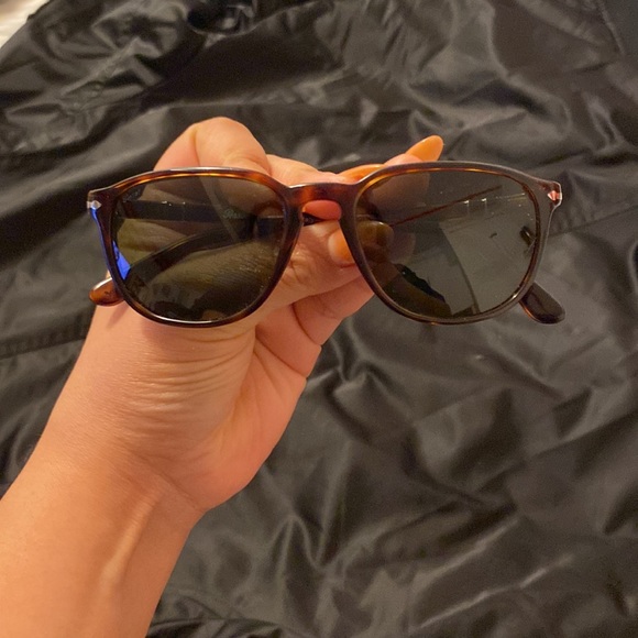 Persol PO3019S Unisex Sunglasses in Havana, EUC, $200 - Picture 7 of 8